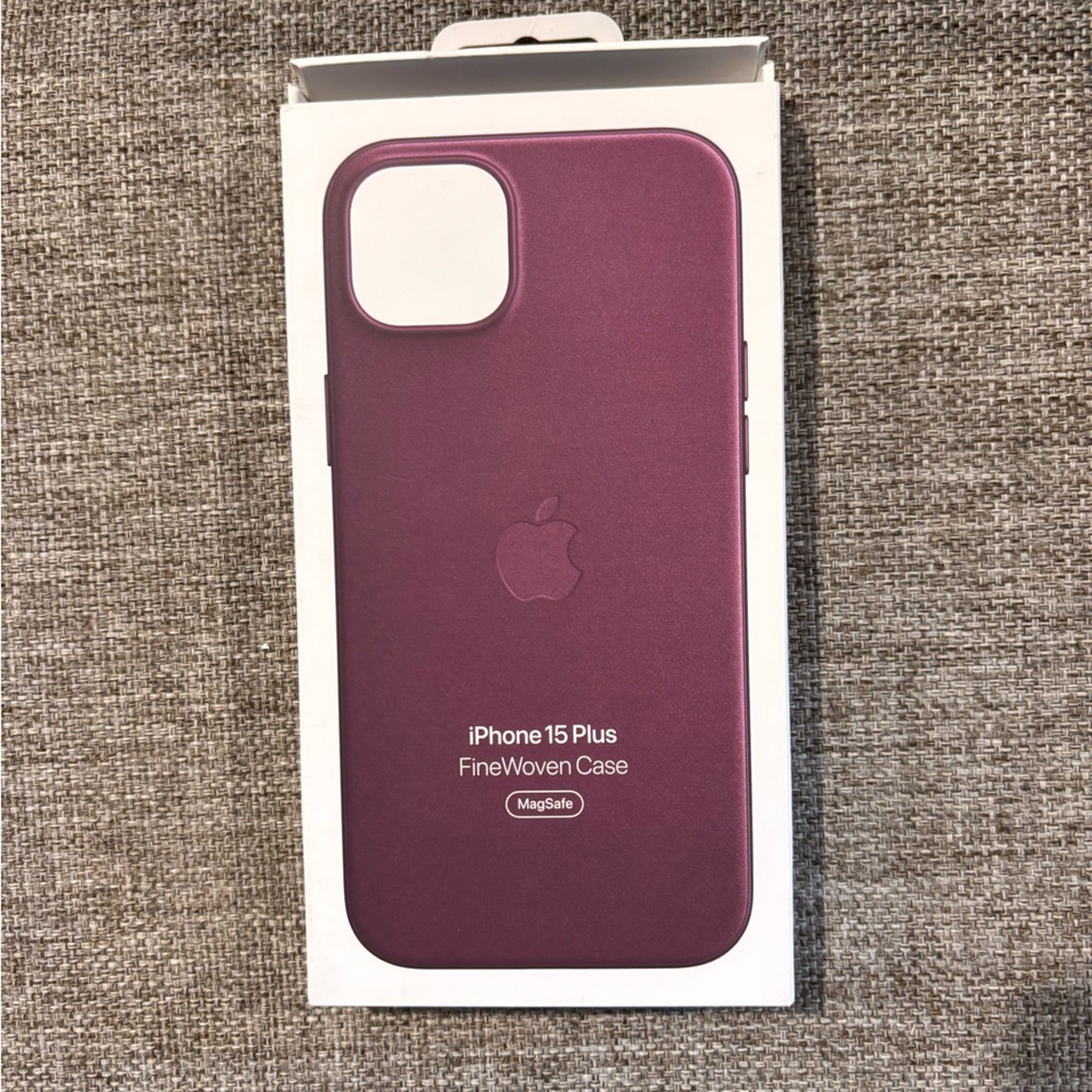 Apple iPhone 15 Plus FineWoven Purple Case